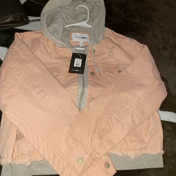 Jean jacket - Picture 1 of 2